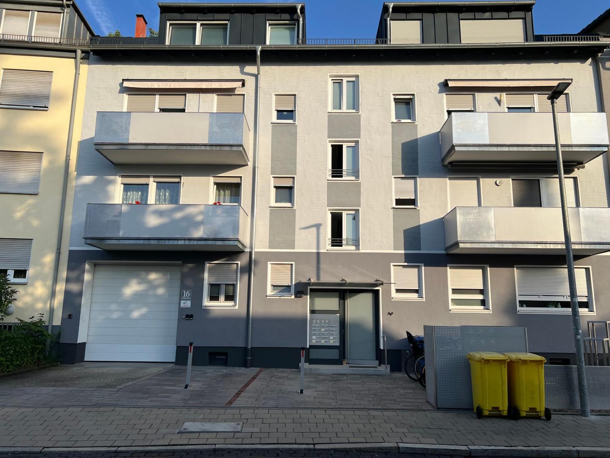 Grosse Gemuetliche Ferienwohnung Mit Klimaanlage, Parkplatz Inklusive Top ! Fürth Zewnętrze zdjęcie