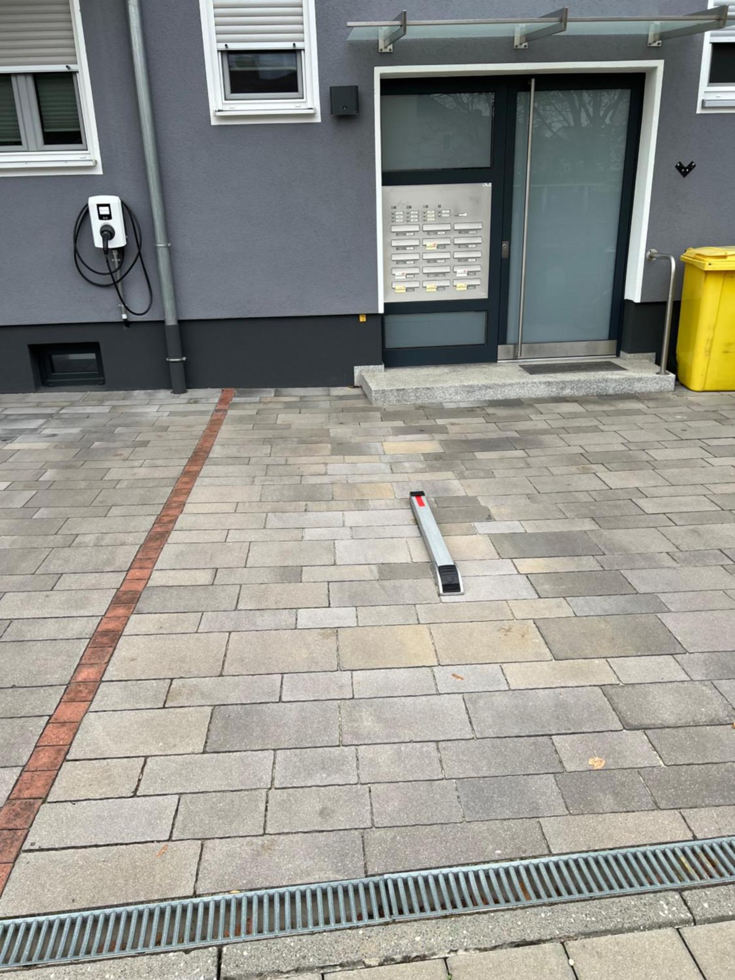 Grosse Gemuetliche Ferienwohnung Mit Klimaanlage, Parkplatz Inklusive Top ! Fürth Zewnętrze zdjęcie